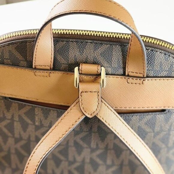 NEW! MICHAEL KORS Cindy MK Signature Brown LG Backpack Bag Gold Logo - Picture 9 of 14
